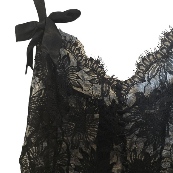 Vintage Victoria’s Secret Gold Label Black Lace Satin Bow Teddy - Picture 2 of 7